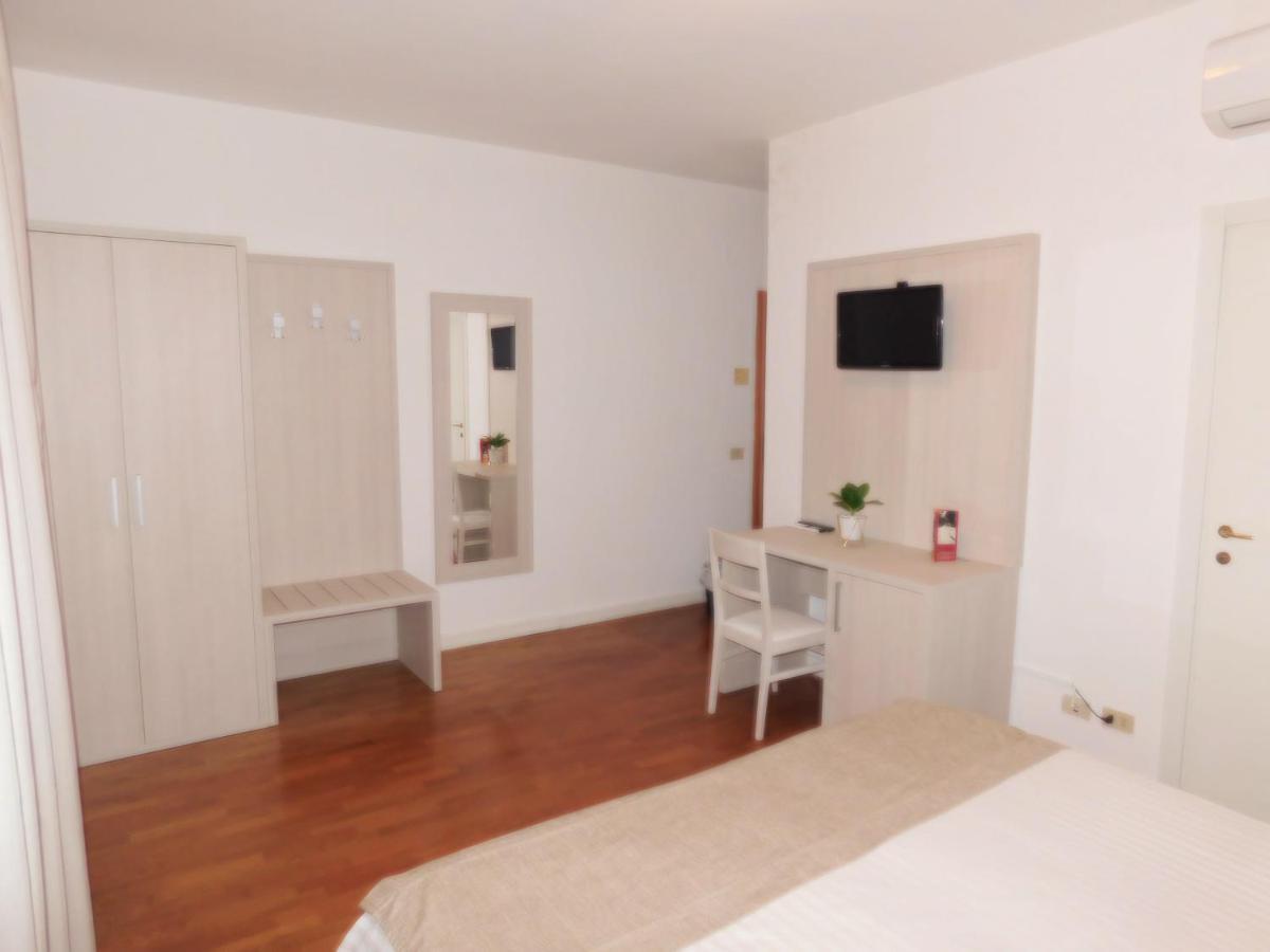 La Pace 3* Pontedera