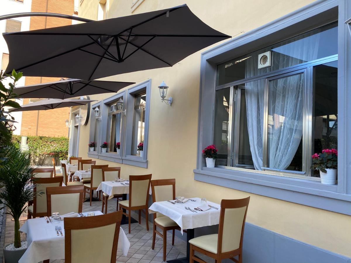 Hotel La Pace 3*