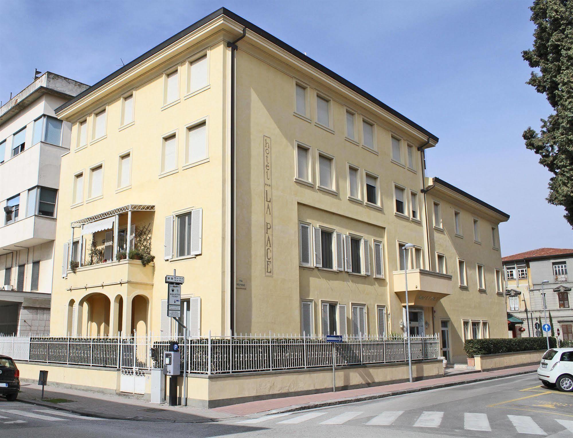 La Pace Hotel