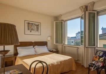 La Pace Hotel